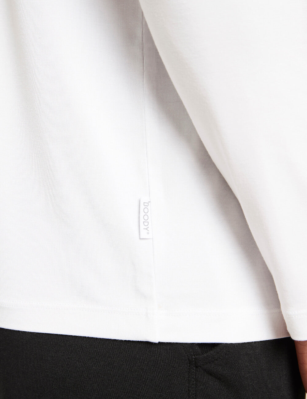 Mens-Long-Sleeve-Crew-Neck-T-Shirt-White-Detail.jpg